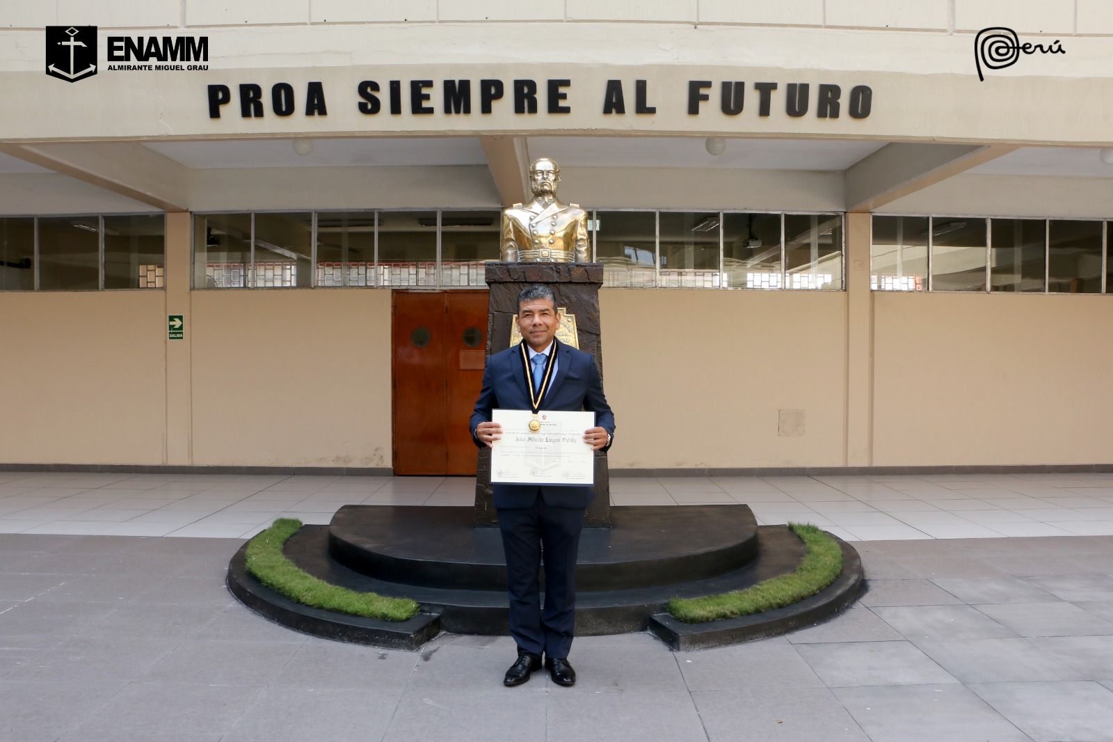 Magister en Administración Marítima Portuaria y Pesquera